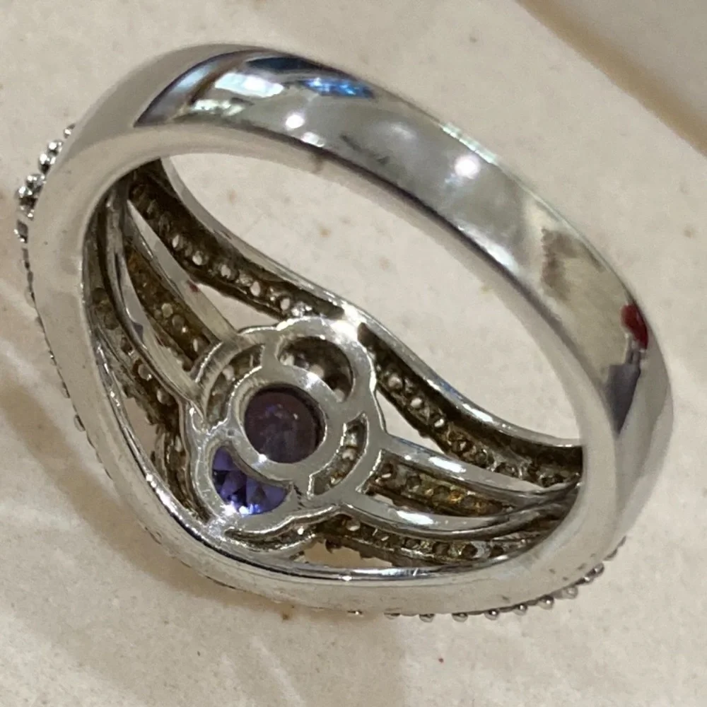 Tanzanite and Zircon